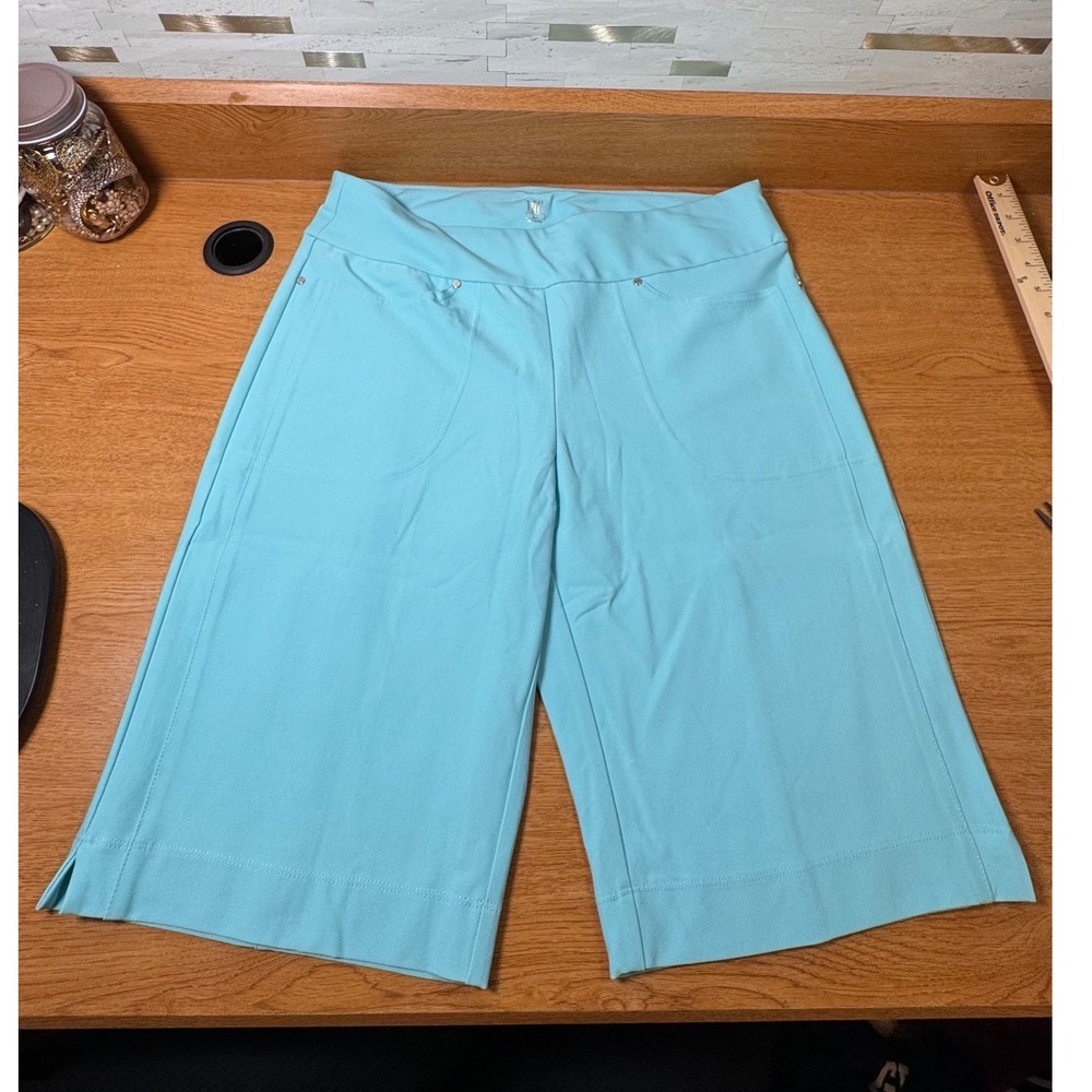 Tail Women's Teal‎ Golf Shorts Size 12 Pull On NWOT 11" Inseam